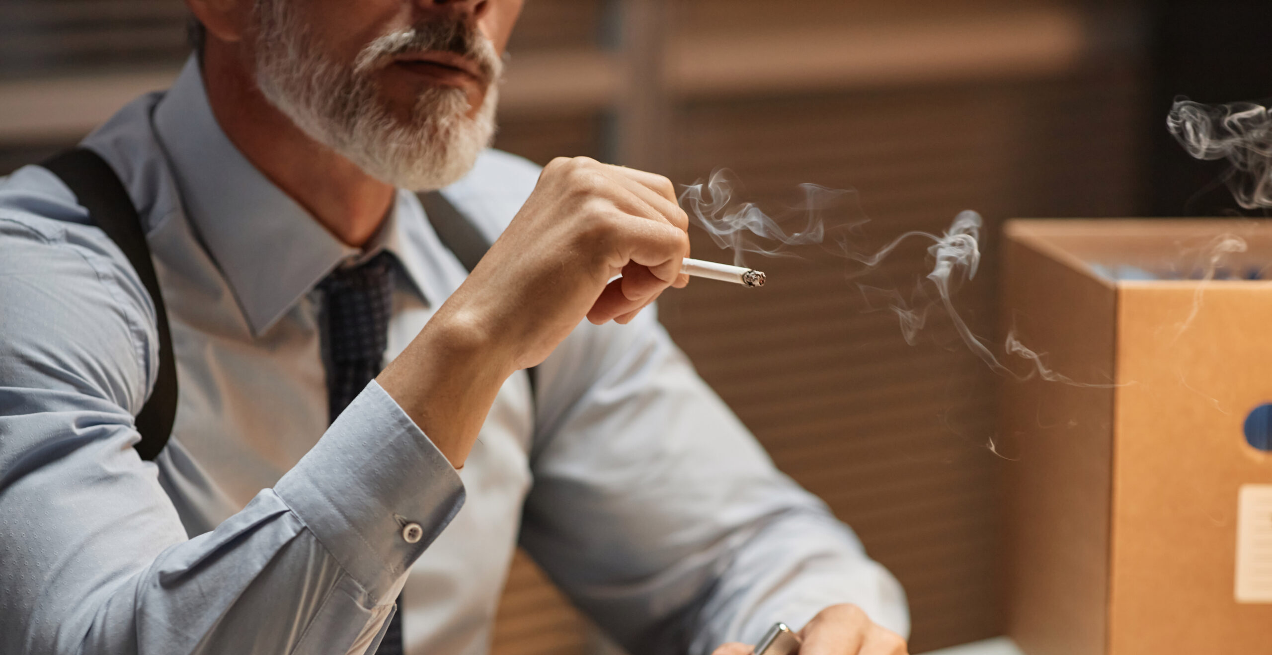 Wzrost akcyzy na papierosy i e-papierosy od 2025 a vacatio legis